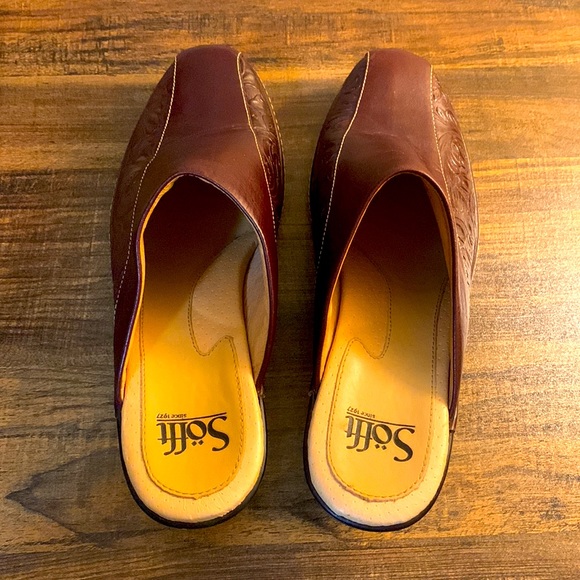 Sofft Tooled Leather Heeled Mules Size 9 - Picture 4 of 8